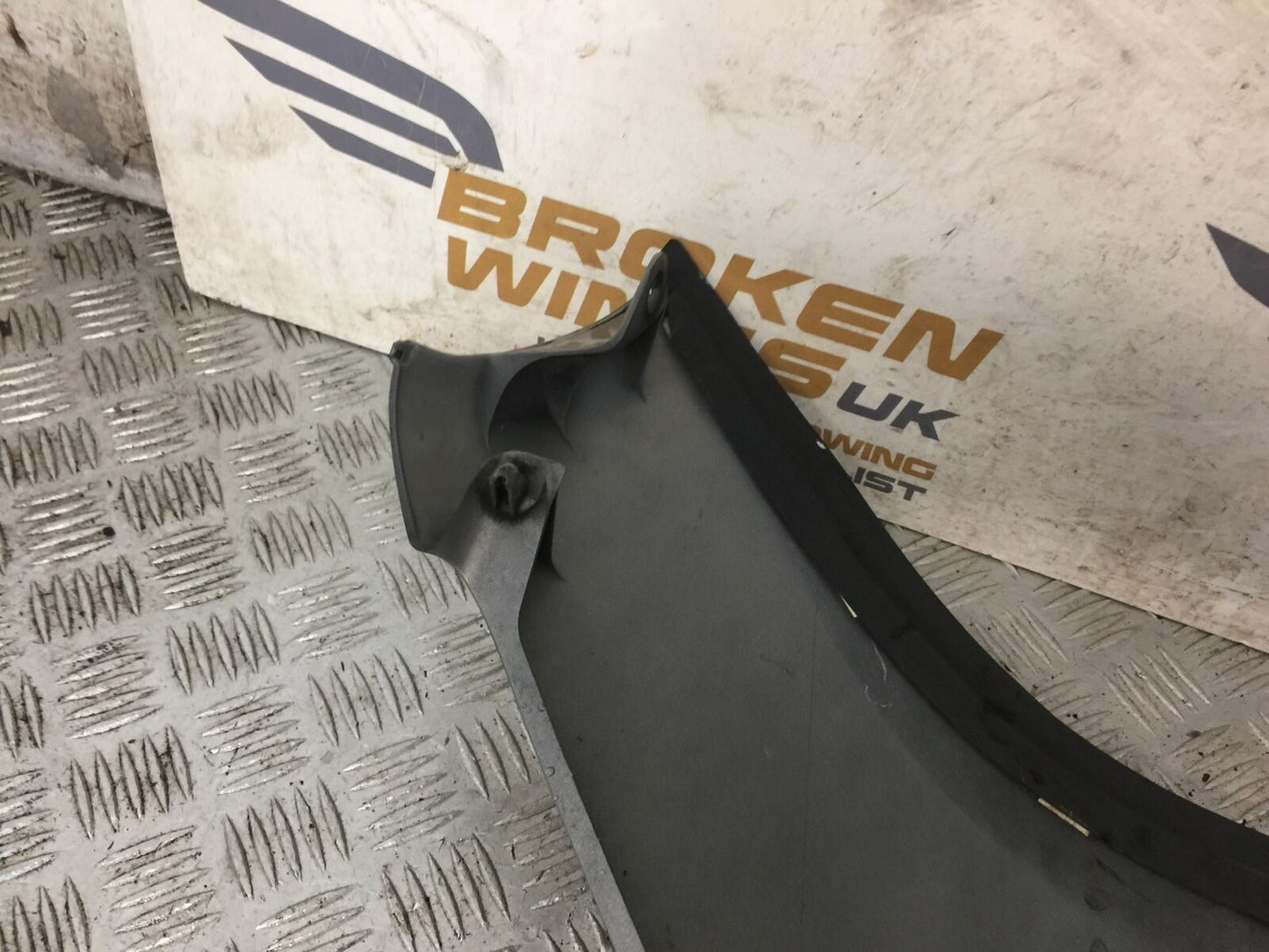 HONDA GL1800 GL 1800 TOP FAIRING PANEL YEAR 2004-10 ABS (STOCK 890)