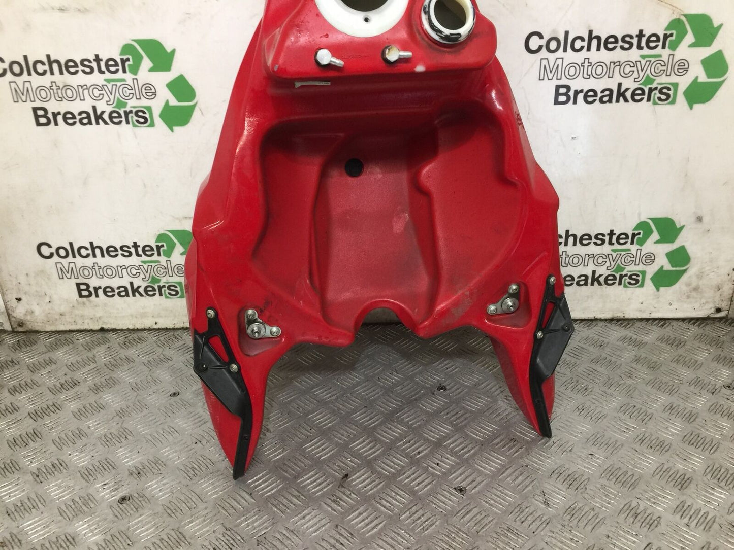MV AGUSTA TURISMO VELOCE 800 PETROL TANK YEAR 2017 (STOCK 885)