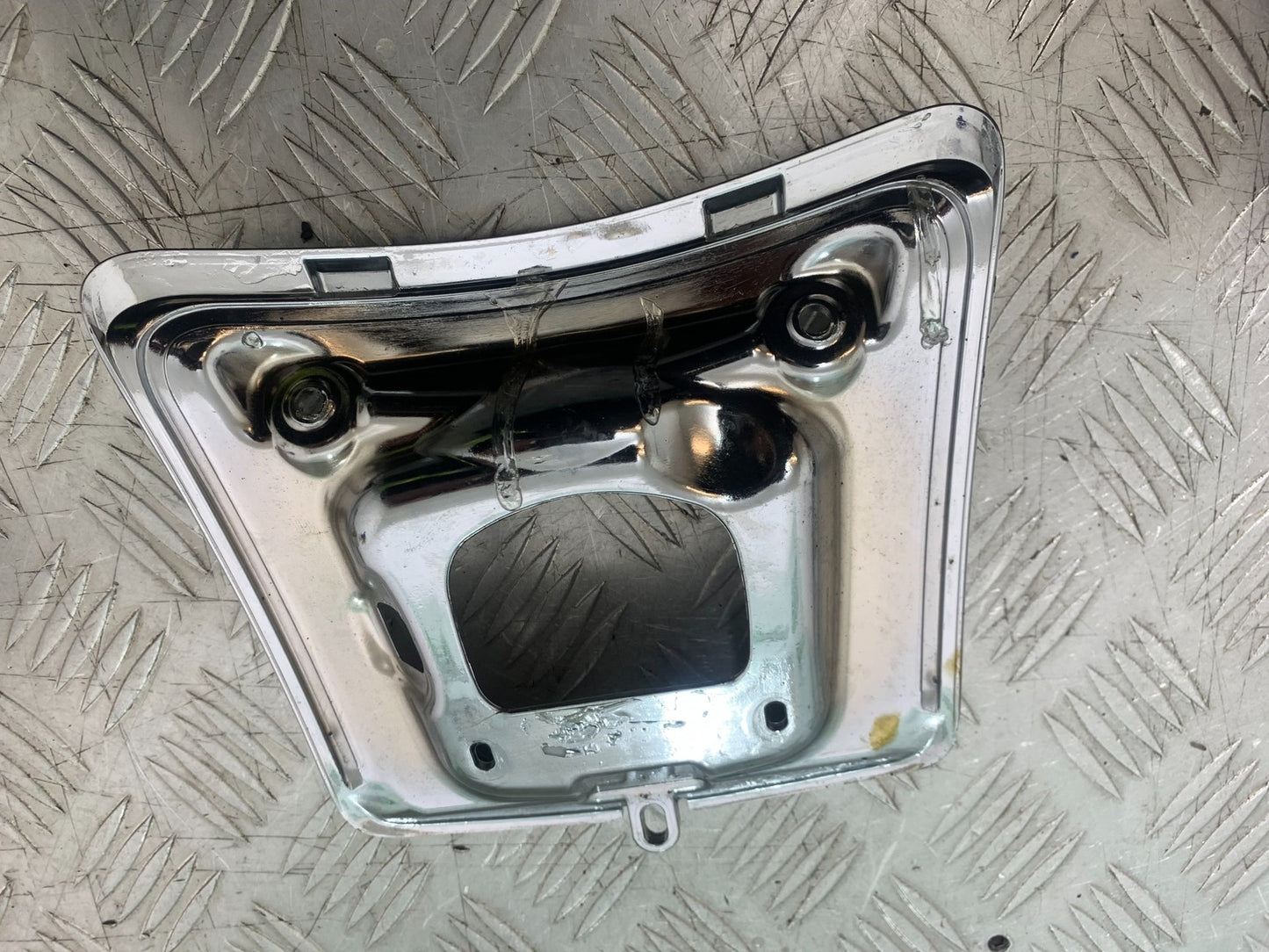 PIAGGIO VESPA GTS 125 REAR LIGHT MOUNTING COVER YEAR 2009-14 (CMB1261)