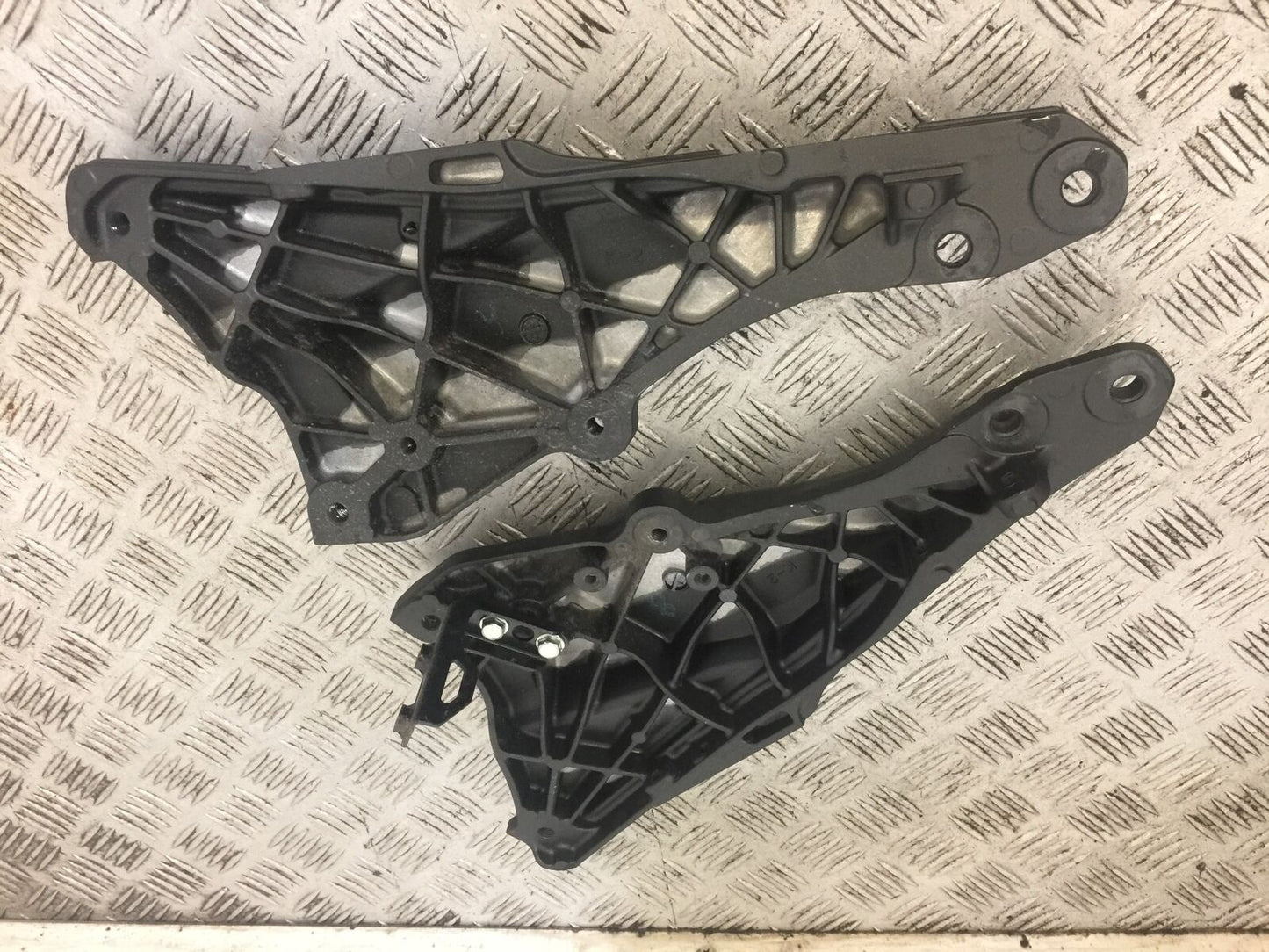 KAWASAKI NINJA 1000 SX REAR SUBFRAME YEAR 2020-2022 (STOCK 722)