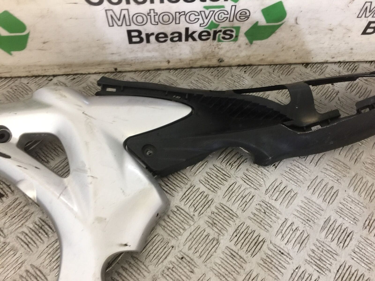 SUZUKI SFV650 SFV 650 GLADIUS RIGHT SEAT PANEL 2009-15 (STOCK 734)