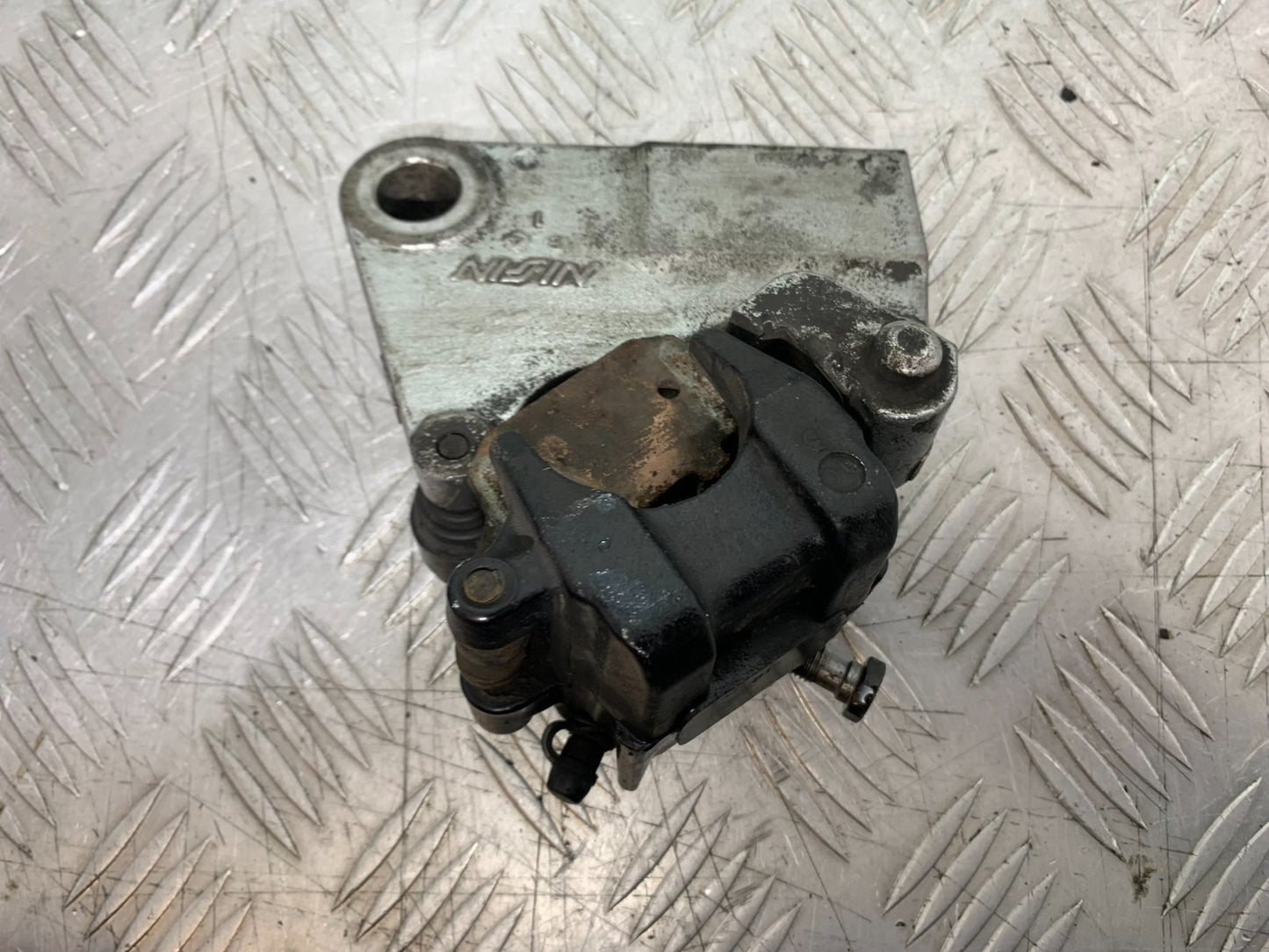 TRIUMPH 955i DAYTONA REAR BRAKE CALIPER YEAR 2002-2006 (CMB1229)
