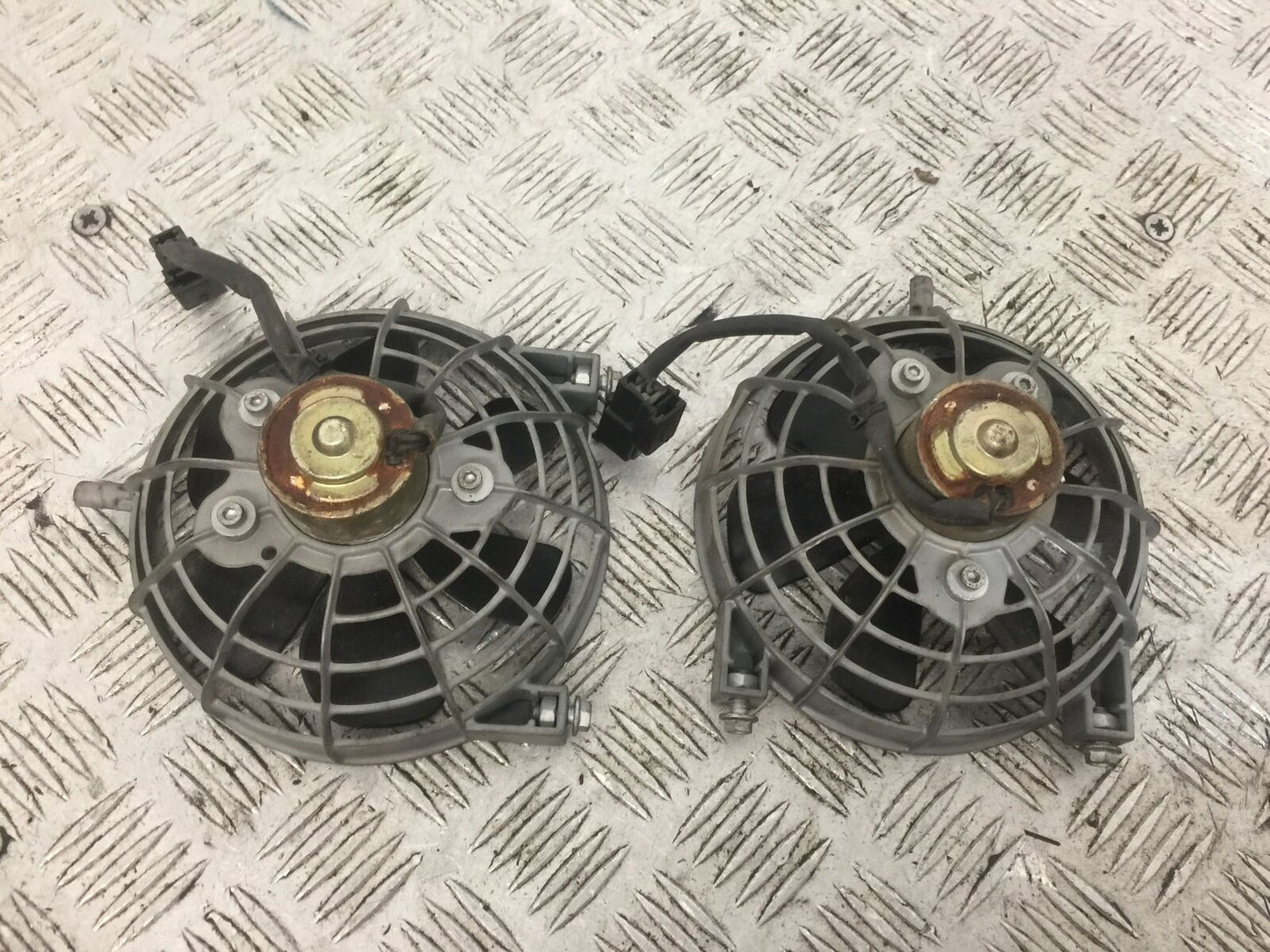APRILIA RSV1000 RSV 1000 FANS YEAR 1999 2000 (STOCK 770)