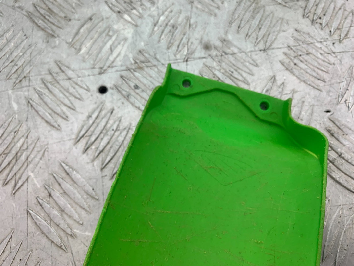 KAWASAKI KXF450 KXF 450 REAR SHOCK GUARD YEAR 2013 CMB1217)