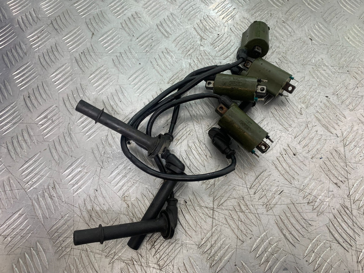 HONDA VFR800 PRE V-TEC COILS AND CAPS YEAR 1998-2001 (CMB1233)