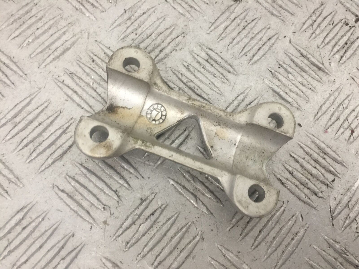 APRILIA 850 MANA AUTOMATIC HANDLEBAR CLAMP YEAR 2007-2012 (STOCK 875)