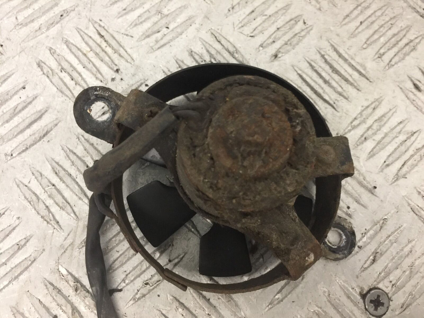 HONDA XL125 VARADERO RADIATOR FAN YEAR 2008 (STOCK 841)
