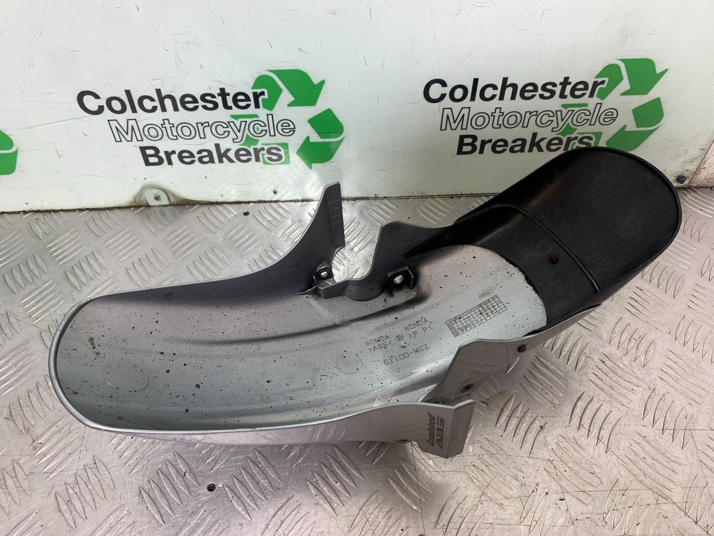 HONDA CBF600 CBF 600 FRONT MUDGUARD YEAR 2004 -07 (CMB1247)