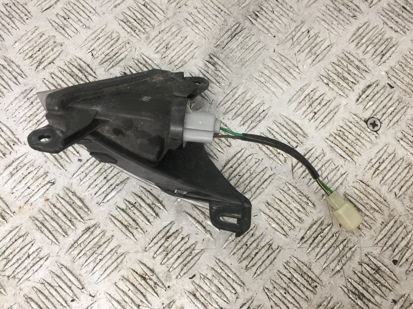 KAWASAKI ZZR1400 ZZR 1400 FRONT LEFT INDICATOR YEAR 2007-11(STOCK 893)