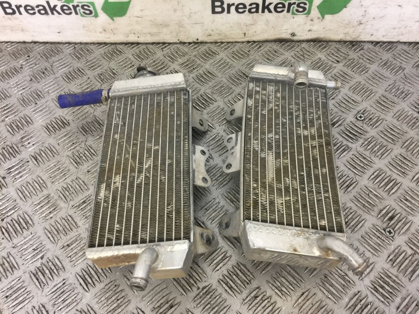 YAMAHA YZF450 YFZ 450 LEFT AND RIGHT RADIATORS YEAR 2003-05 (STOCK 588)