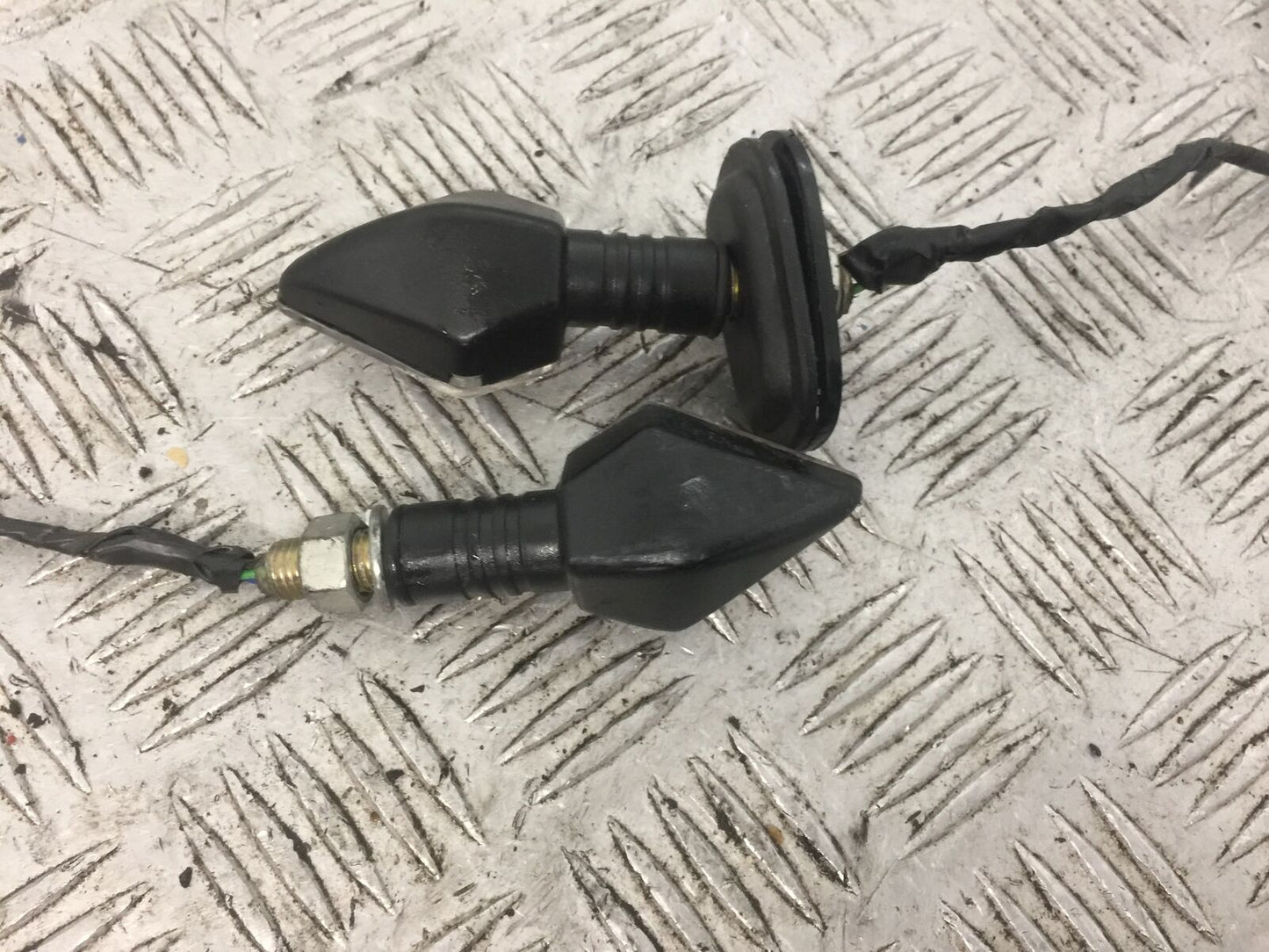 YAMAHA YZF R1 4XV 2 X MINI INDICATORS YEAR 1998-99 (STOCK 771)