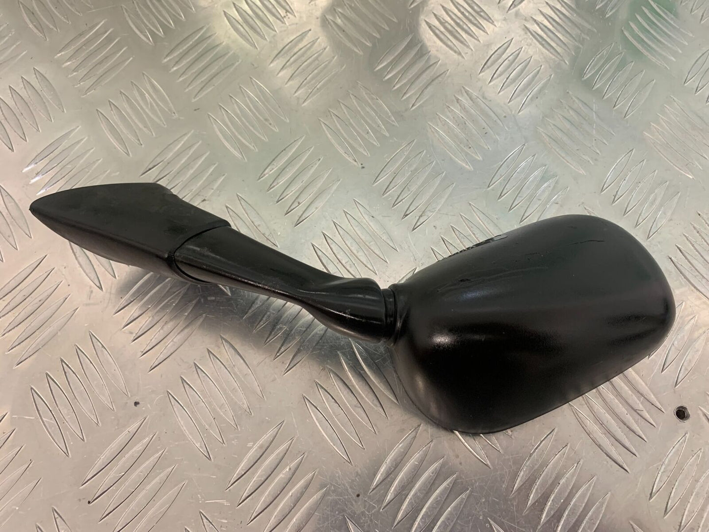 YAMAHA FJR1300 FJR 1300 RIGHT MIRROR YEAR 2001-05 (STOCK 946)