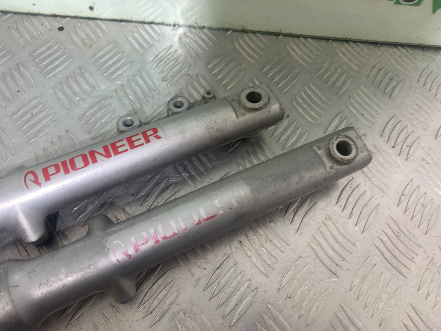 PIONEER XF250 FORKS YEAR 2009 (CMB1143)