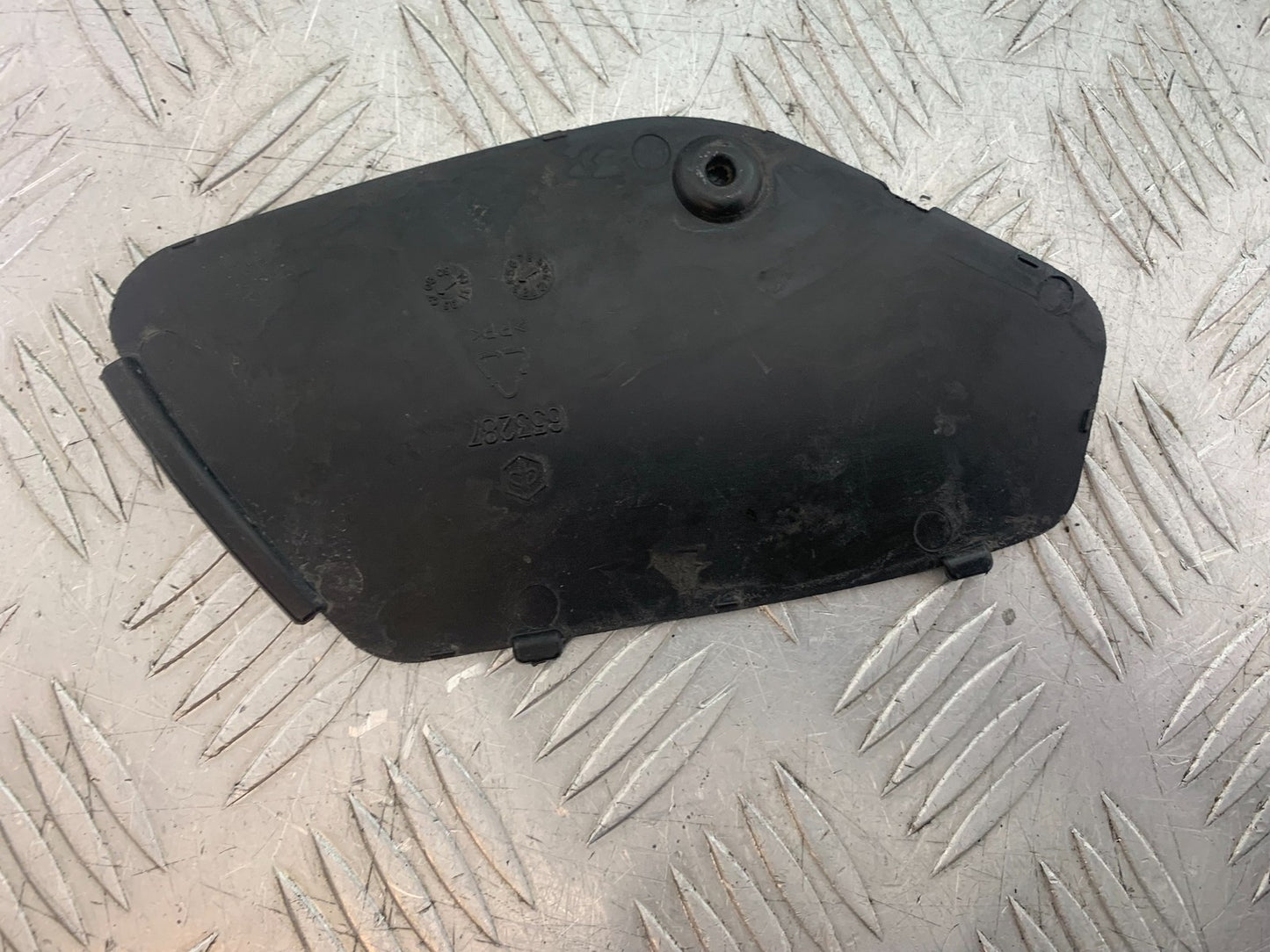 PIAGGIO MP3 250 ie INFILL PANEL YEAR 2007 (CMB1307)