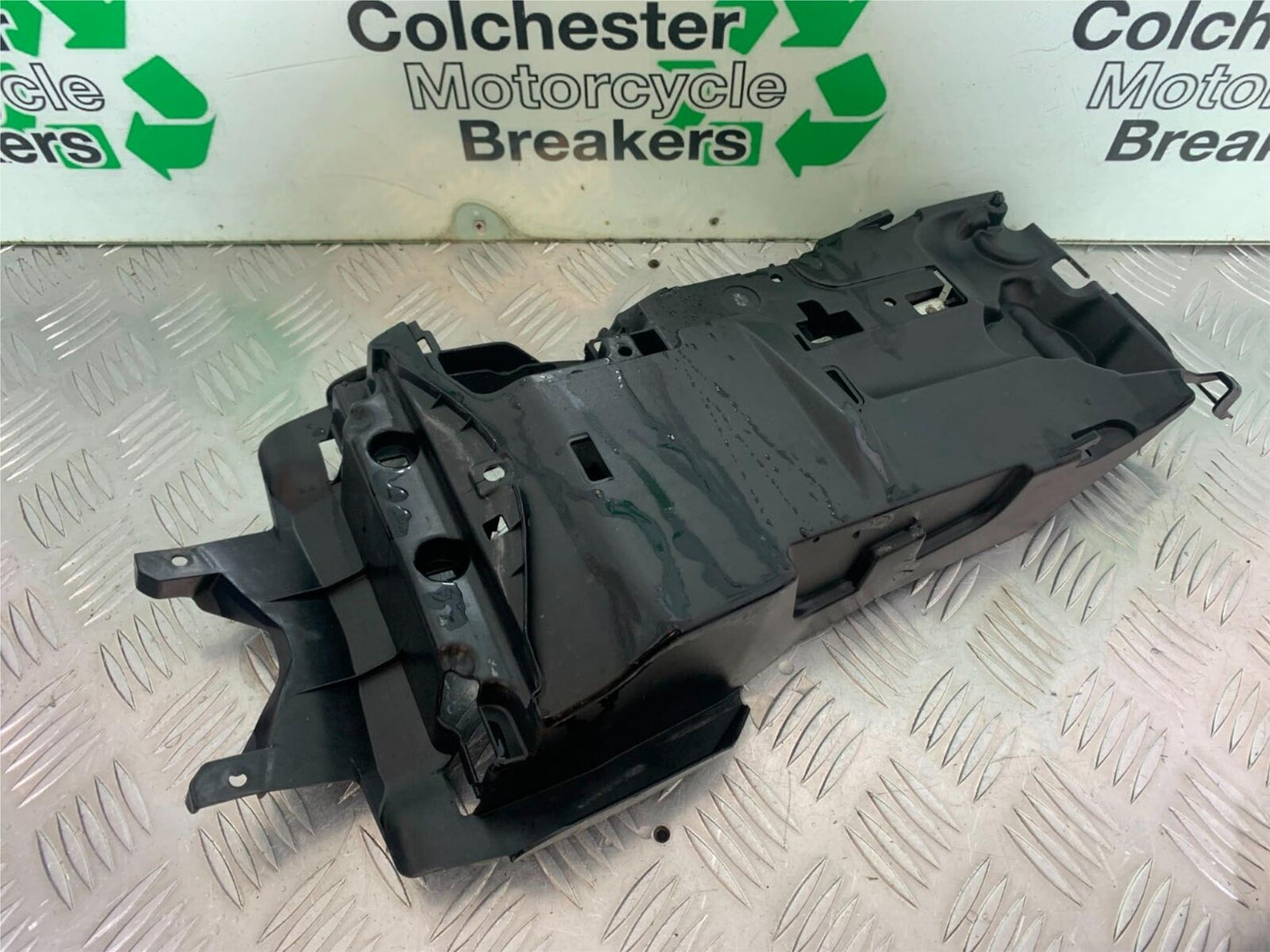 HONDA CBR1000 rr FIREBLADE UNDERTRAY 2008-2011 (CMB1037)
