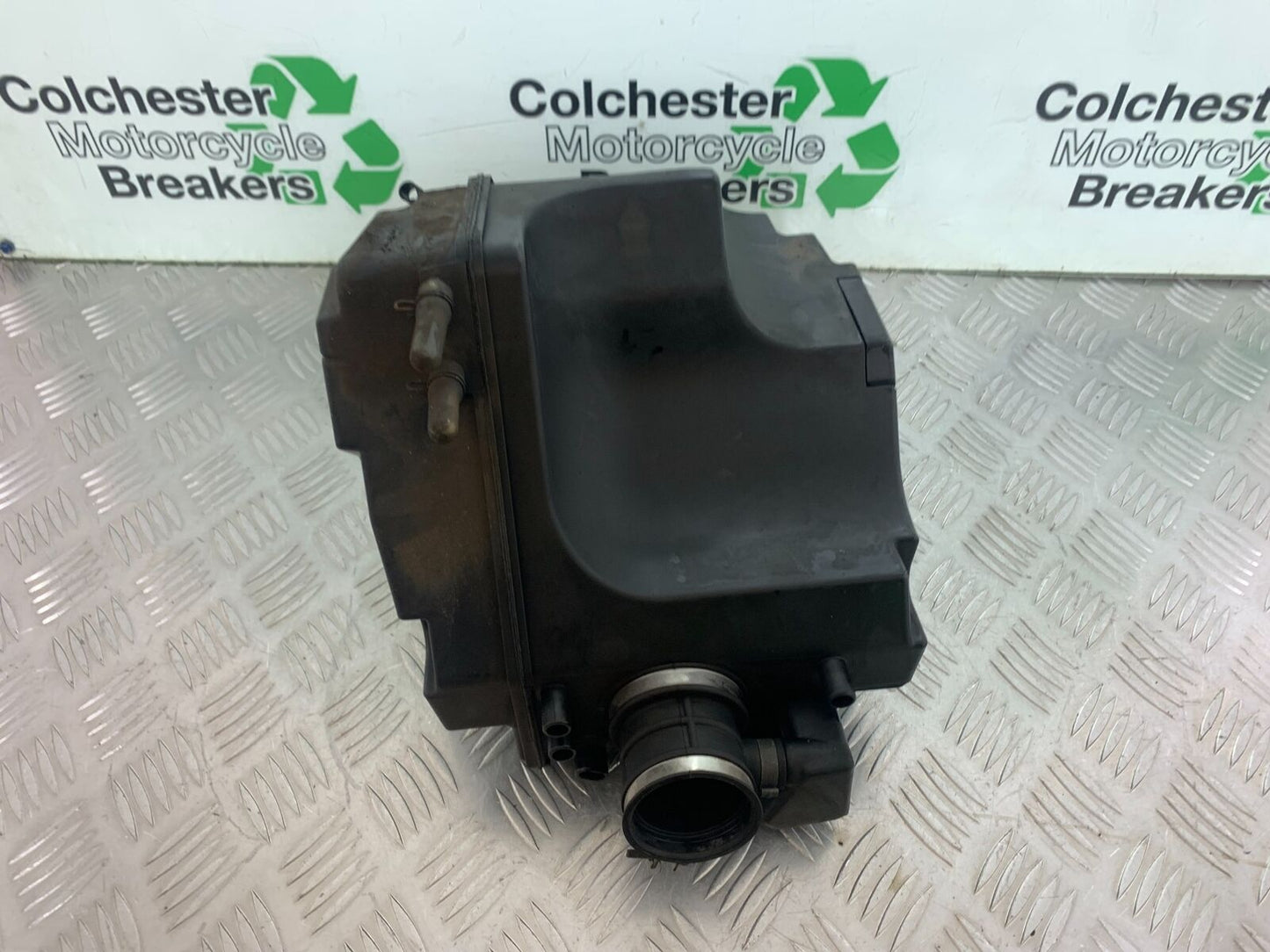 APRILIA 650 PAGASO STRADA AIRBOX YEAR 2005-2010 (CMB1057)