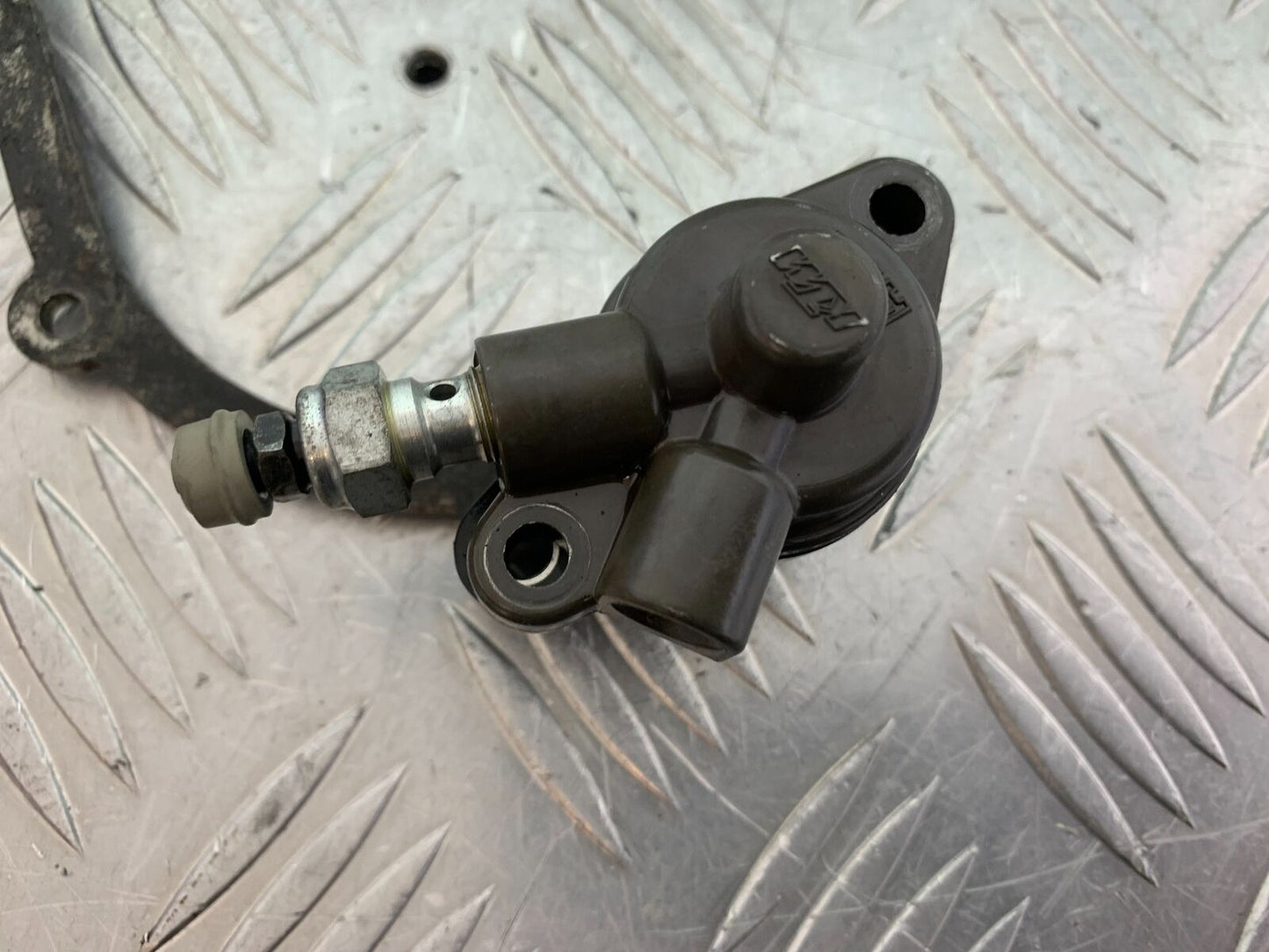 KTM 990 SUPERMOTO T CLUTCH SLAVE CYLINDER YEAR 2010-2011 (CMB1067)