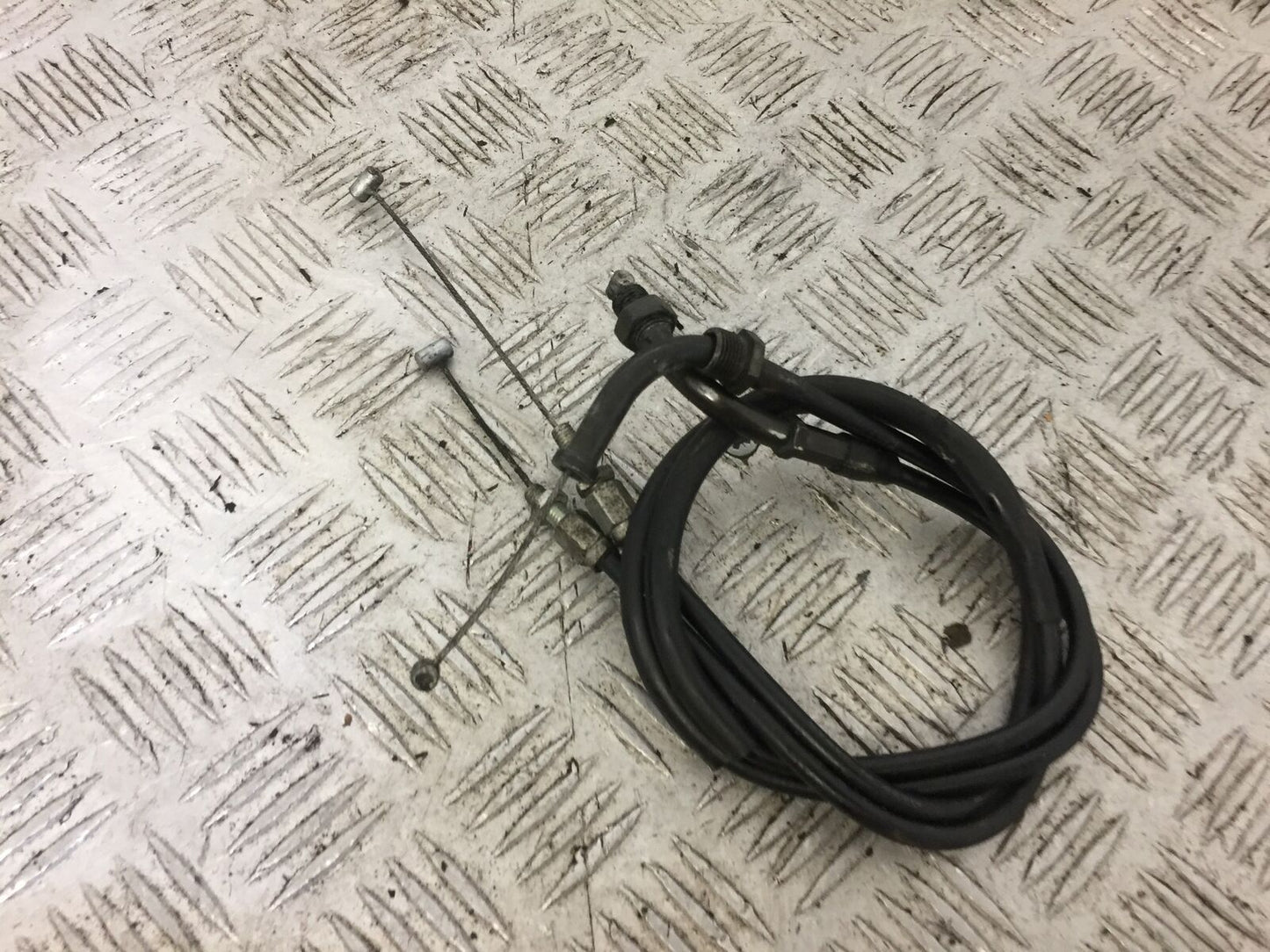 HONDA CBR929 FIREBLADE THROTTLE CABLES YEAR 2000-01 (STOCK 683)