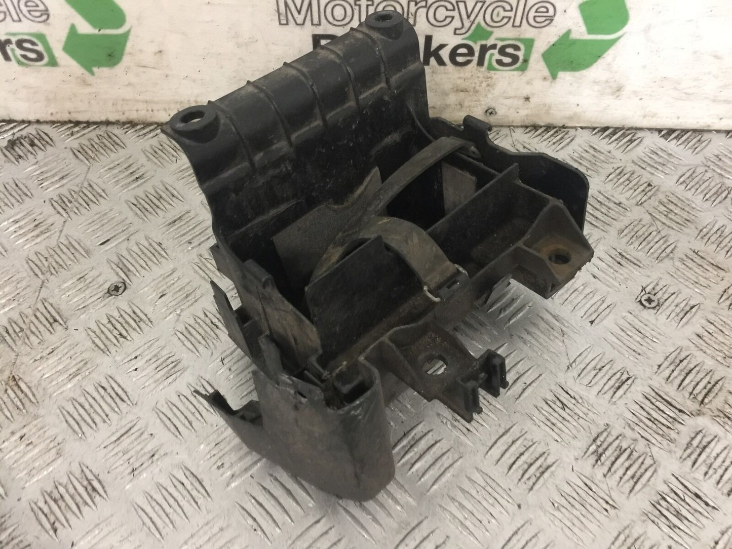 YAMAHA XVS950 XVS 950 MIDNIGHT STAR BATTERY BOX YEAR 2009-2015 (STOCK 800)