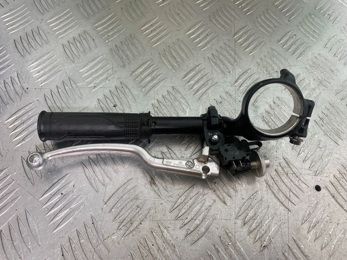 HONDA CBR1000 rr FIREBLADE LEFT HANDLEBAR & CLUTCH LEVER 2012-2016 (CMB1280)