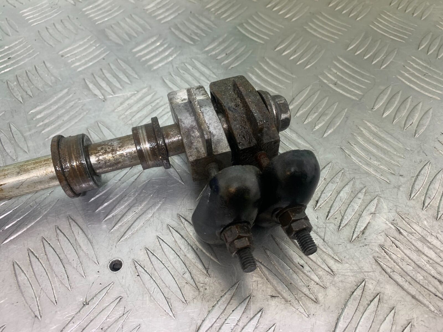 KAWASAKI ER6 F REAR WHEEL SPINDLE & CHAIN ADJUSTERS YEAR 2005-2008 (CMB1098)