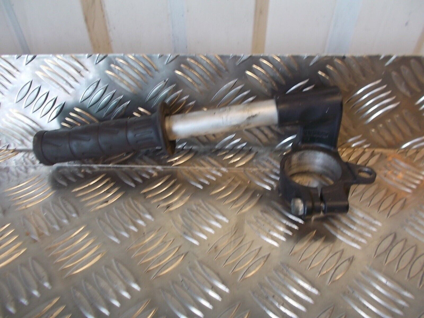 KAWASAKI ZX9 ZX9R ZX9E LEFT HANDLE BAR YEAR 2001