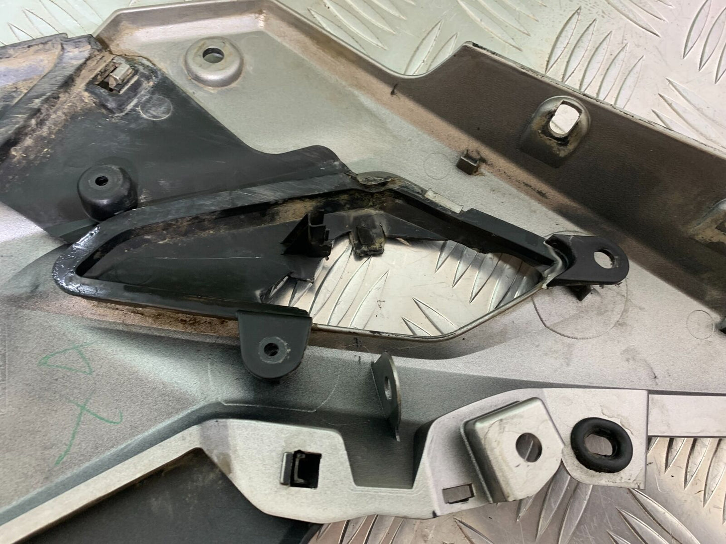 HONDA MSX125 GROM LEFT FAIRING PANEL YEAR 2016-2020 (CMB1009)