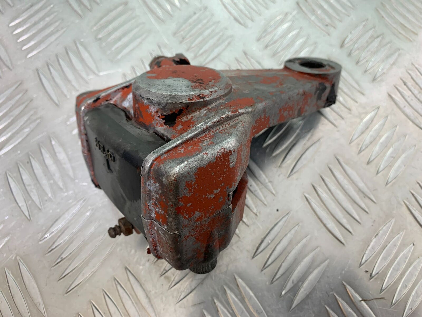 KAWASAKI Z650 KZ650 REAR BRAKE CALIPER YEAR 1979-1980 (CMB1023)