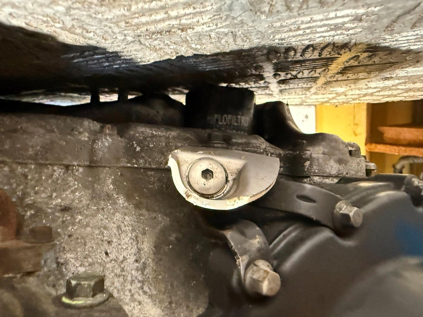TRIUMPH 955i DAYTONA ENGINE YEAR 2002-2006 (CMB1229)