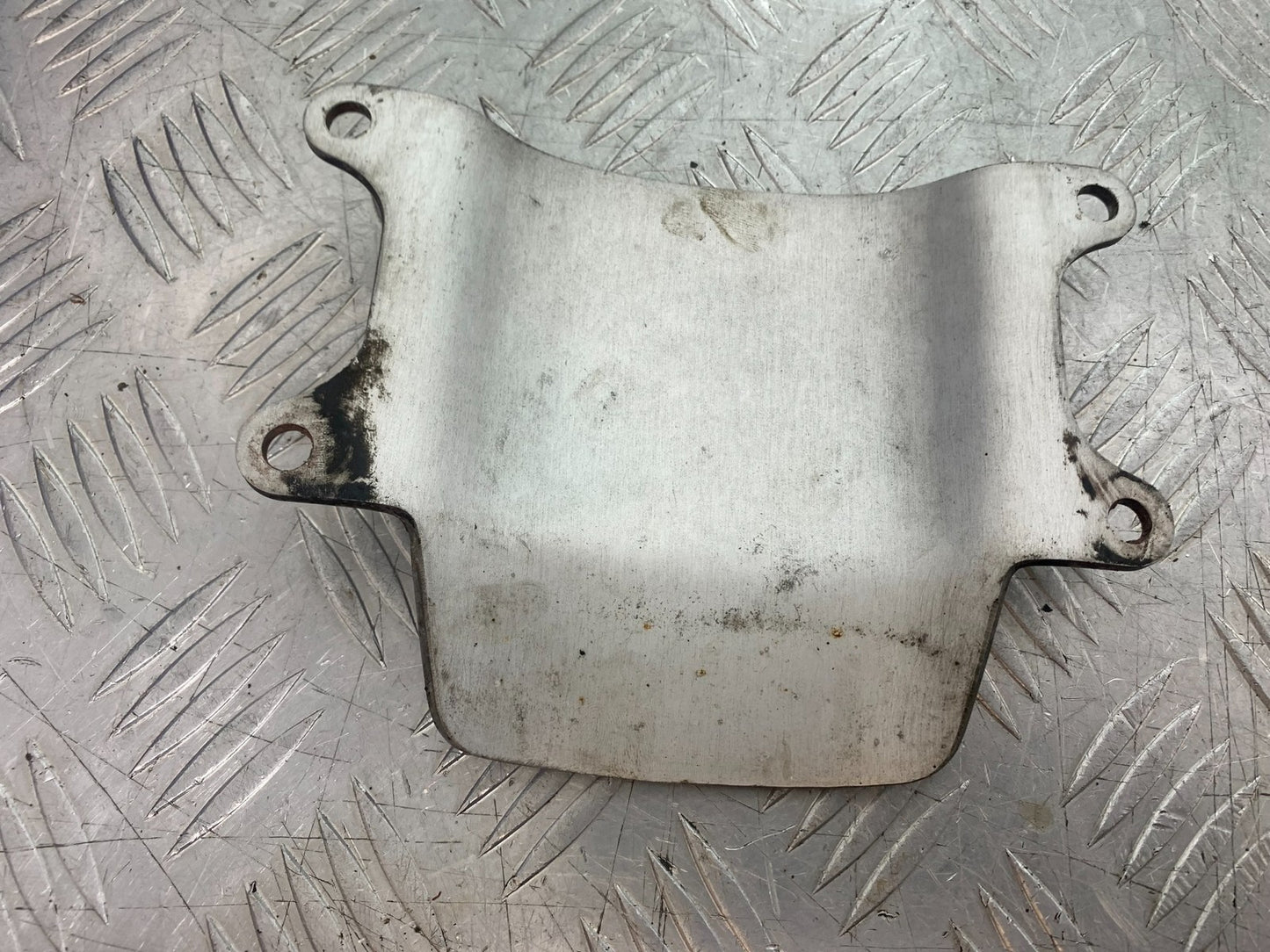 KAWASAKI GPZ600 GPZ 600 FRONT MUDGUARD BRACE YEAR 1988-90 (CMB1258)