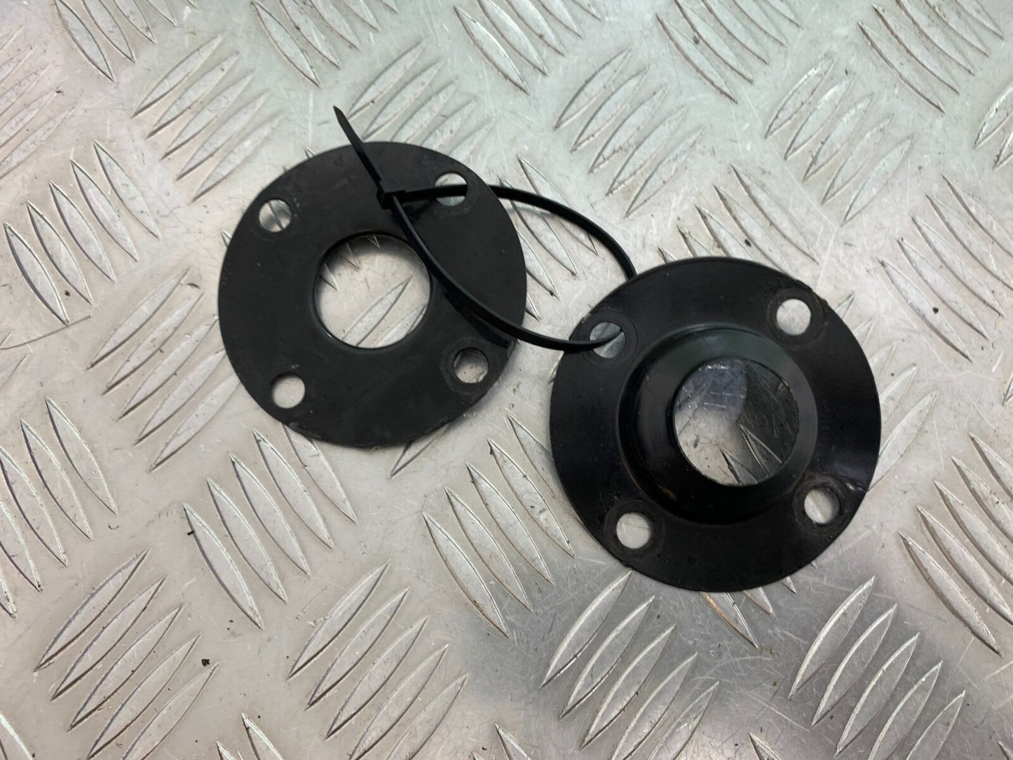 KAWASAKI Z650 KZ650 FRONT DISC COVER PLATES YEAR 1979-1980 (CMB1023)