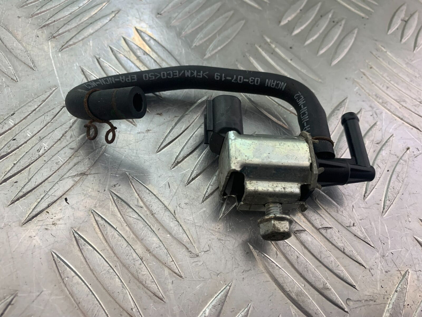 KAWASAKI EN650 VULCAN AIR VALVE YEAR 2017-2021 (CMB1060)