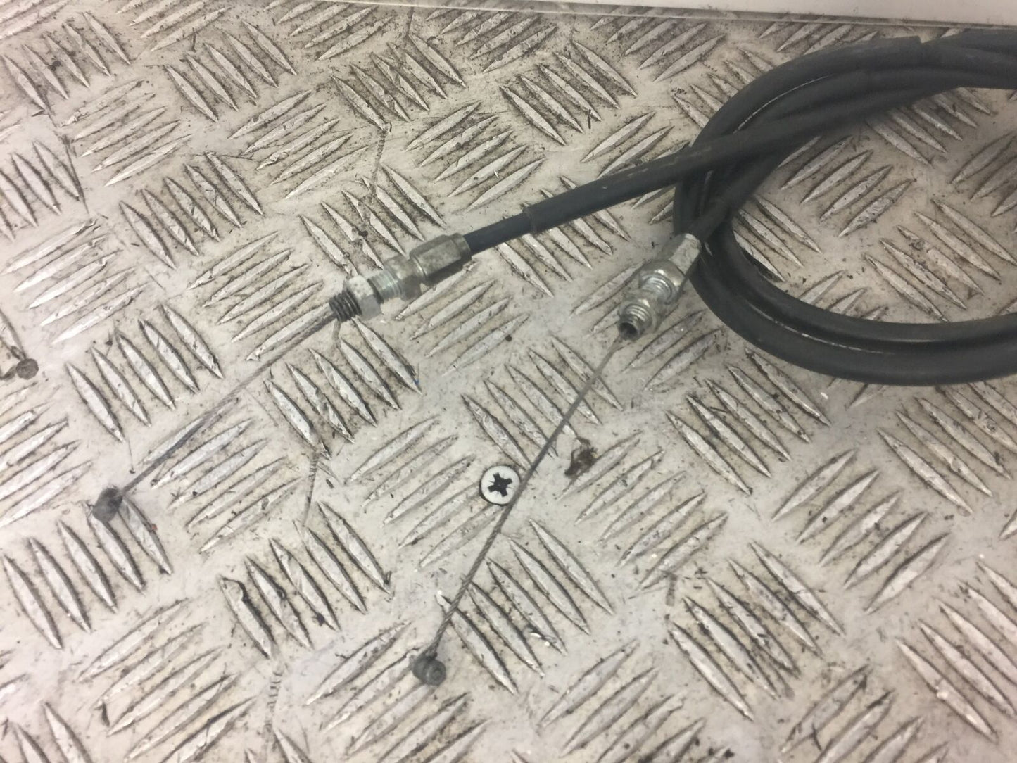 SUZUKI GSXR600 GSXR 600 K1 K2 THROTTLE CABLES YEAR 2000