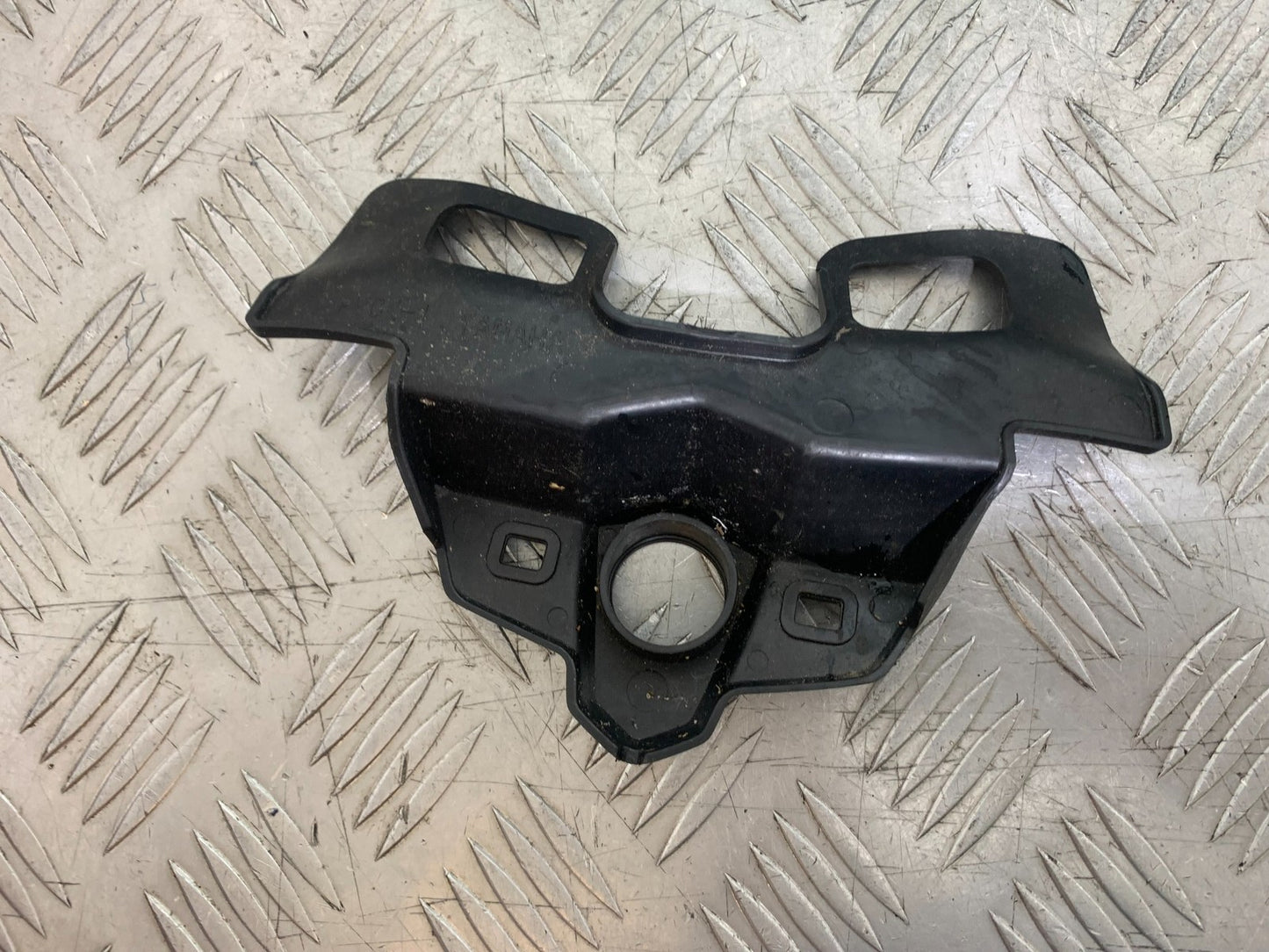 YAMAHA YS125 YS 125 IGNITION SWITCH COVER YEAR 2017-2021 (CMB1321)