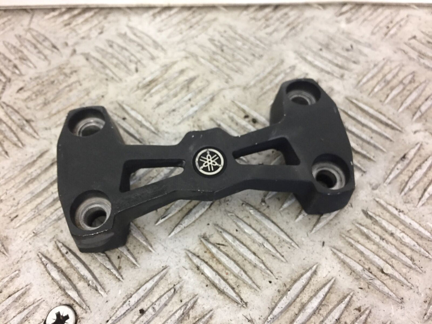 YAMAHA MT 125 MT125 TOP YOKE CLAMP YEAR 2015