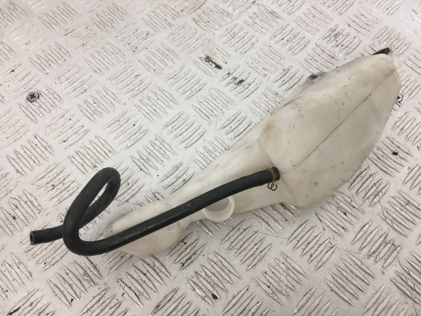 KAWASAKI Z1000 COOLANT BOTTLE YEAR 2007-2009 (STOCK 822)