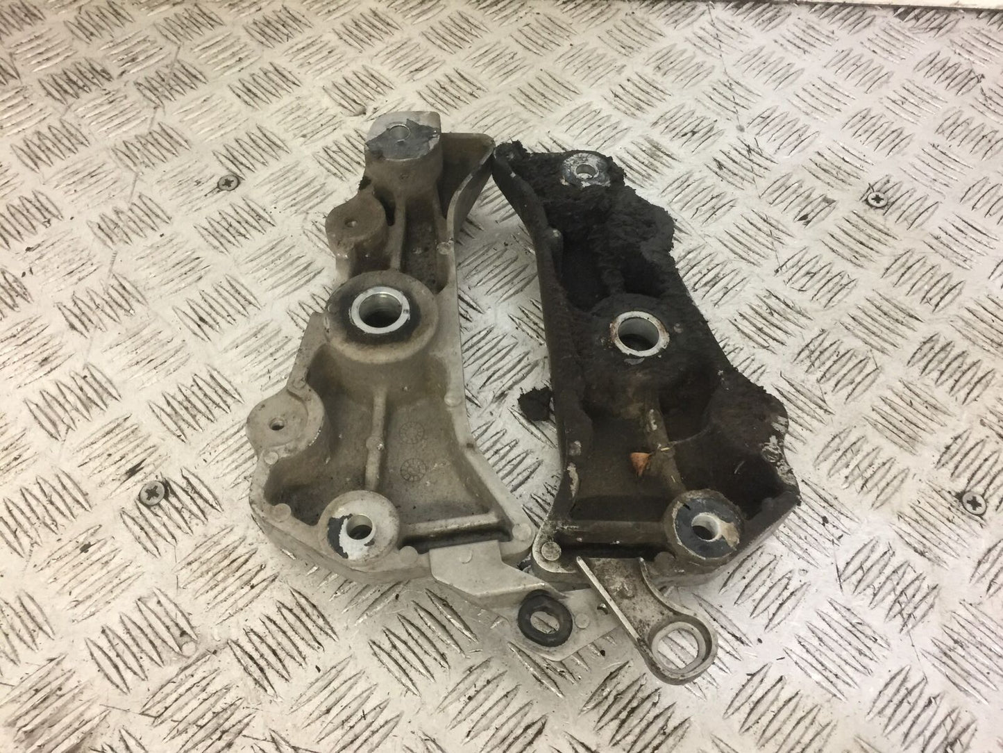 HONDA CBF600 CBF 600 ENGINE BRACKETS YEAR 2004-2006 (STOCK 700)