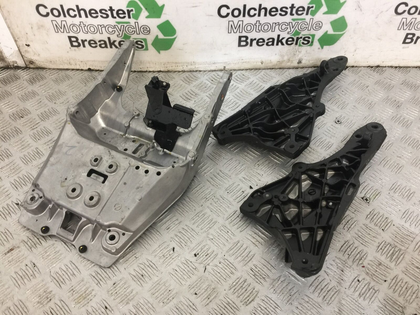 KAWASAKI NINJA 1000 SX Z1000SX REAR SUBFRAME YEAR 2019 (STOCK 830)