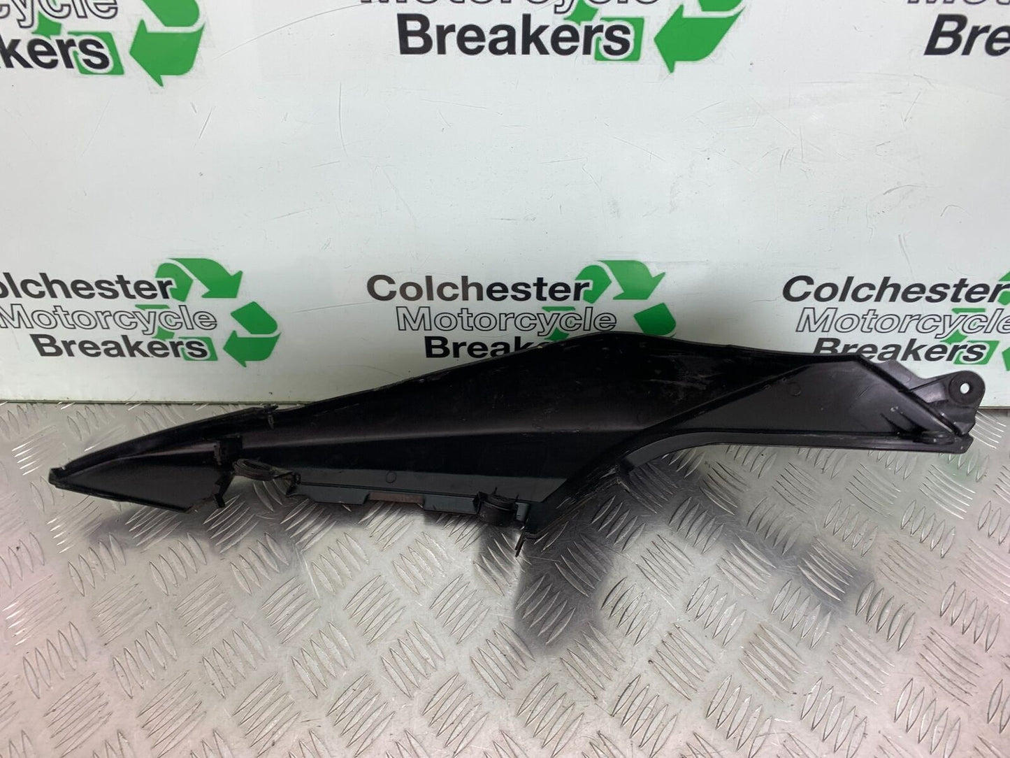 SUZUKI SV650 SV 650 RIGHT SEAT PANEL YEAR 2003-2006 (CMB1024)
