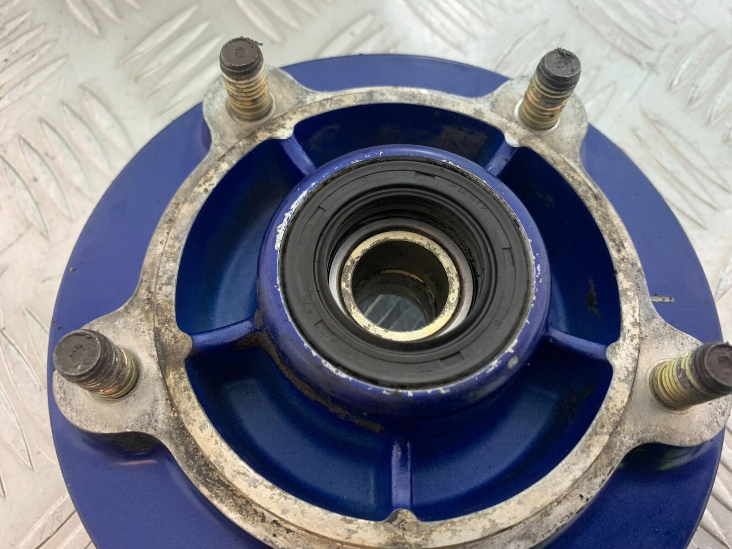 APRILIA 650 PAGASO STRADA SPROCKET CARRIER YEAR 2005-2010 (CMB1057)