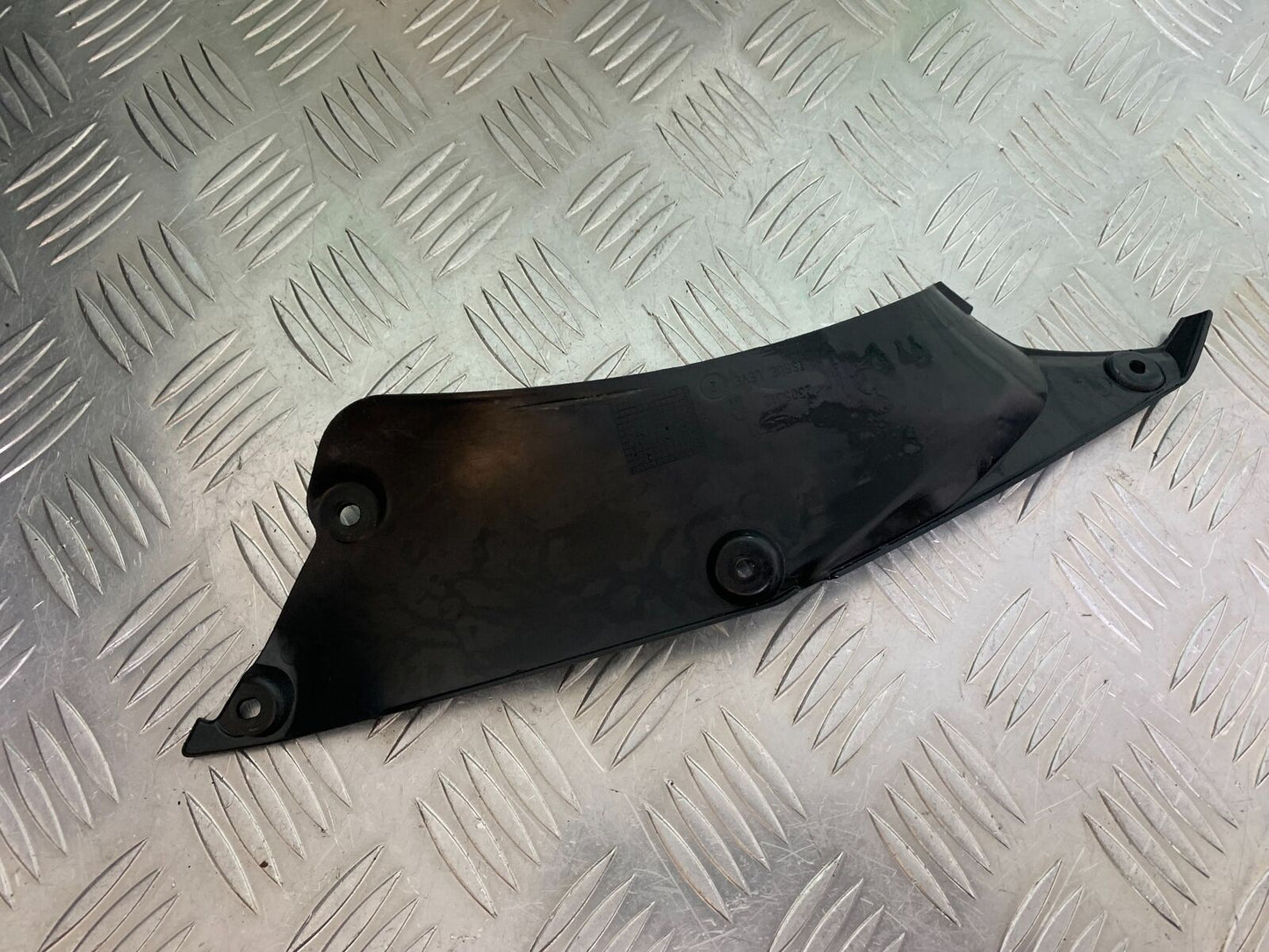 TRIUMPH TIGER 800 XC TOP INFILL PANEL YEAR 2011-2014 (CMB1022)