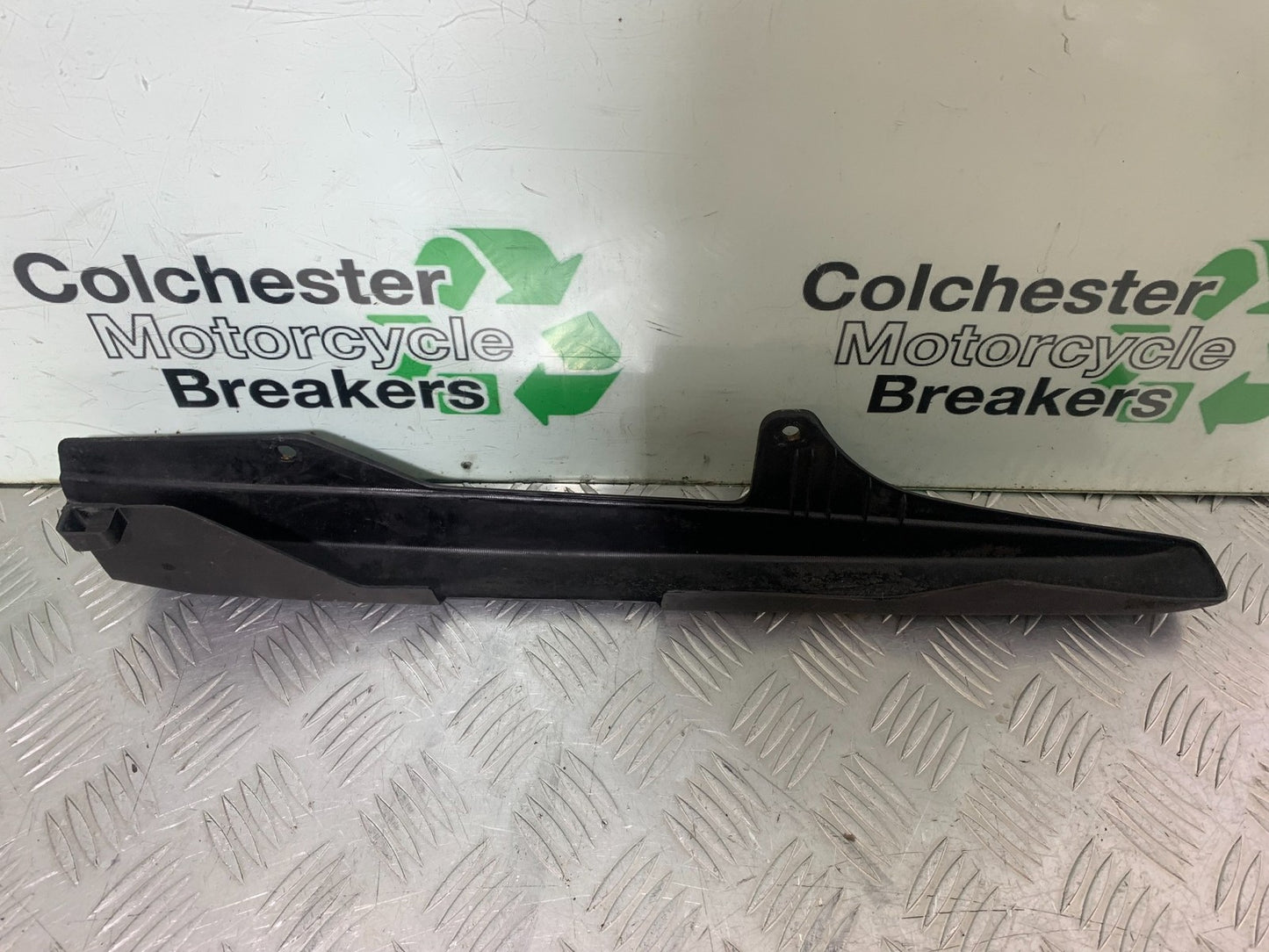 HONDA CBR600 CBR 600 FX FY CHAIN GUARD YEAR 1999-2000 (CMB1287)