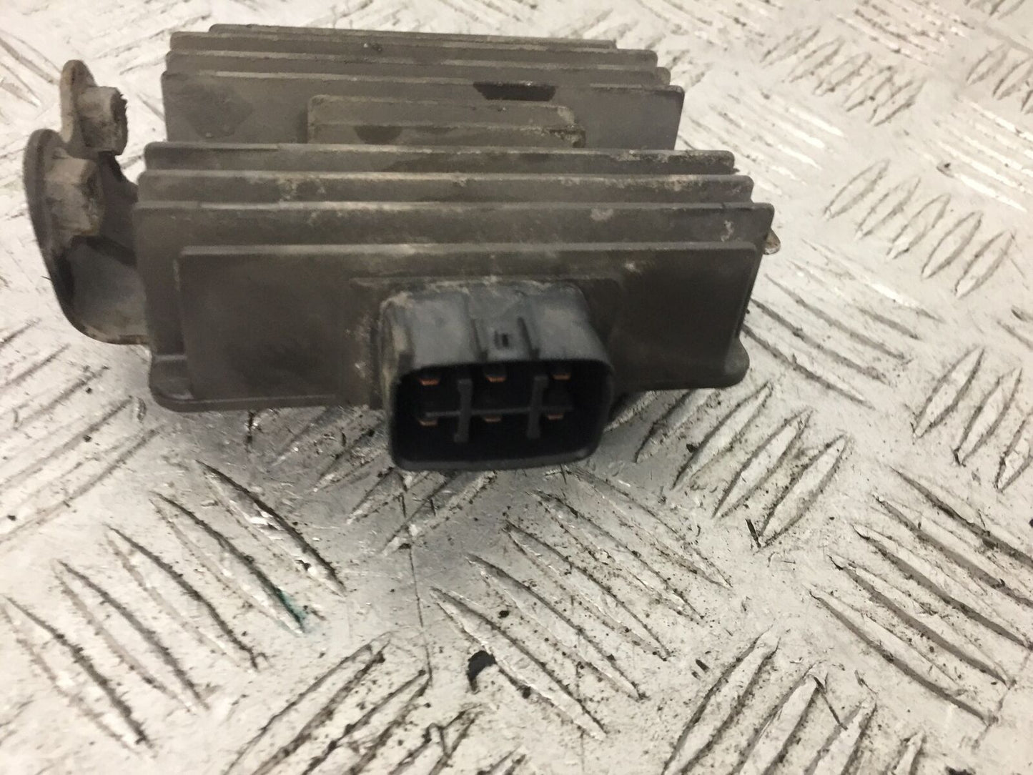 KAWASAKI Z800 Z 800 REGULATOR YEAR 2015 (STOCK 874)