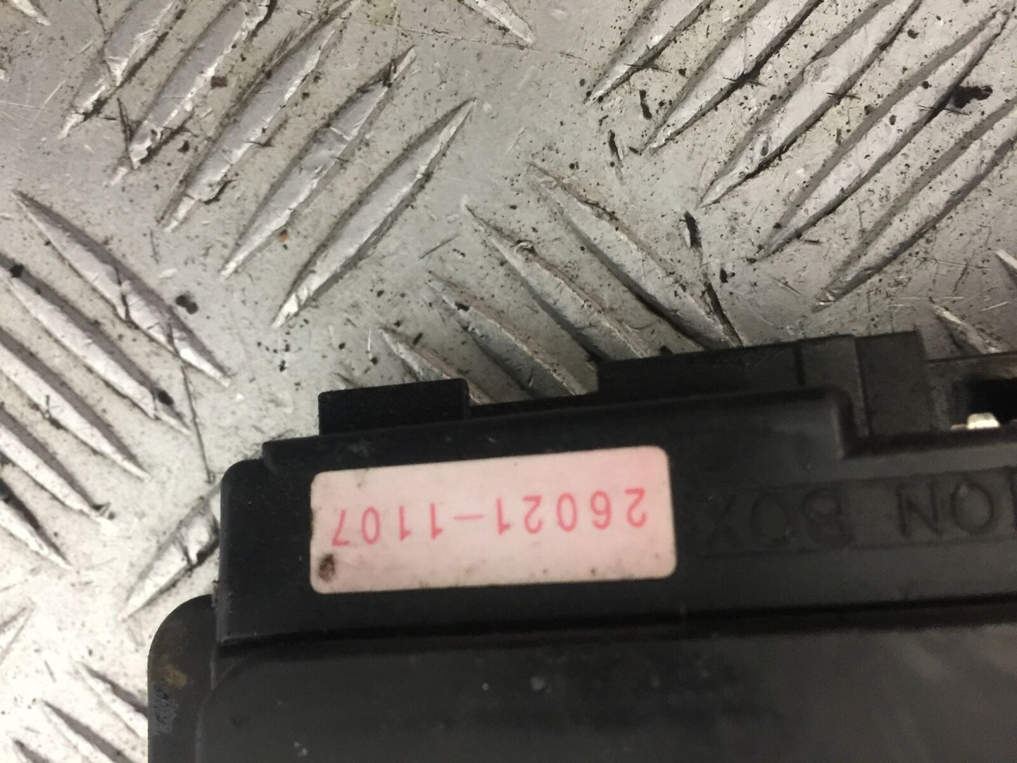 KAWASAKI ZZR1200 ZZR 1200 FUSE BOX 2002-2005 (STOCK 745)