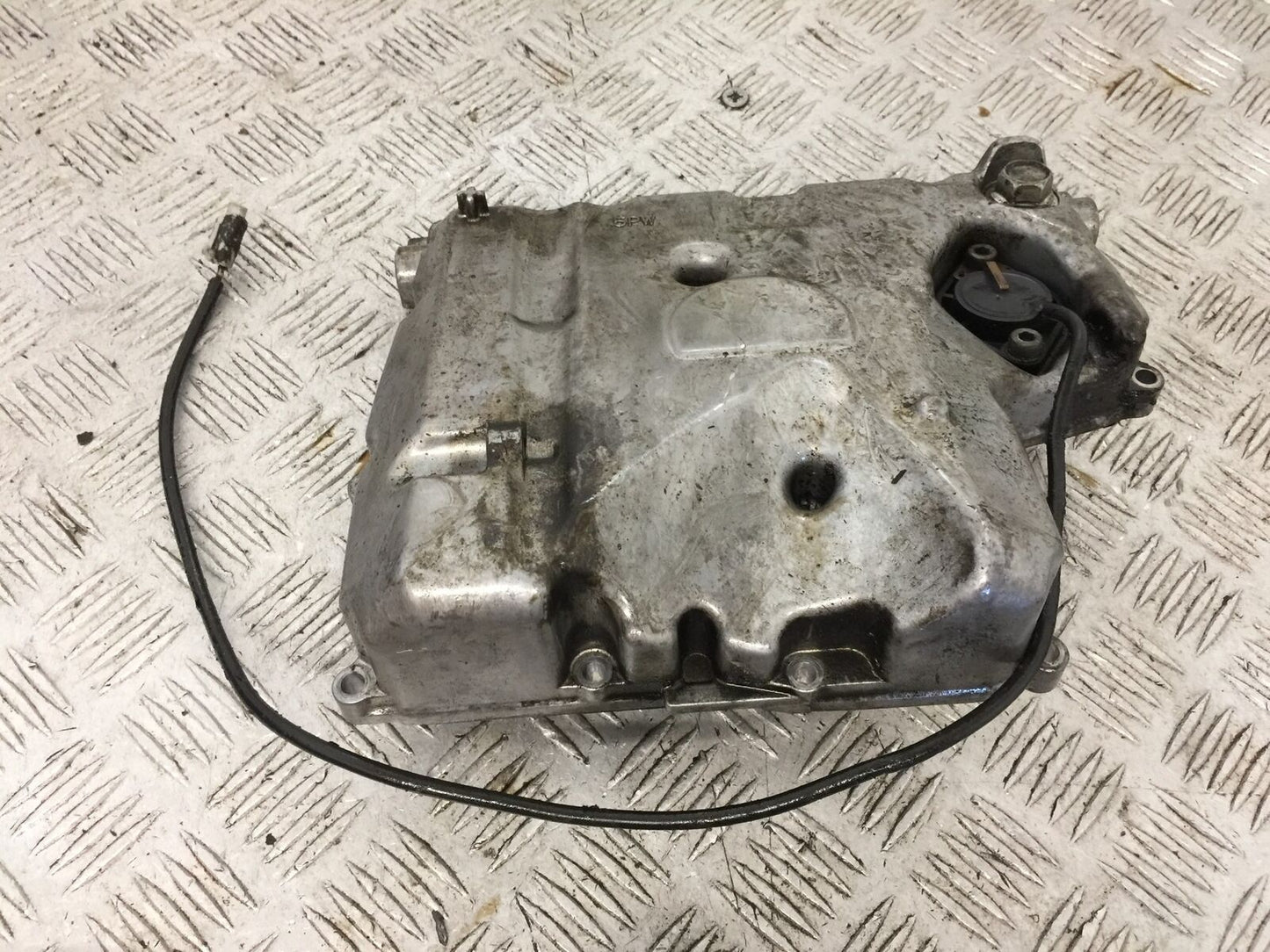 YAMAHA YZF R1 5PW SUMP YEAR 2002-2003 (STOCK 899)