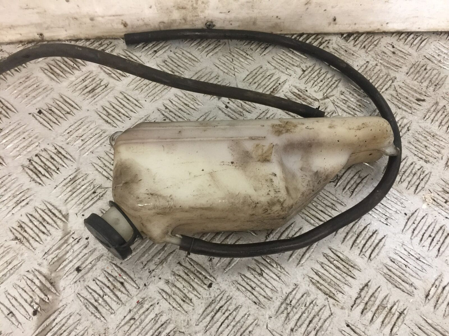 HONDA VTR1000 VTR 1000 FIRESTORM COOLANT BOTTLE YEAR 2002 (STOCK 794)
