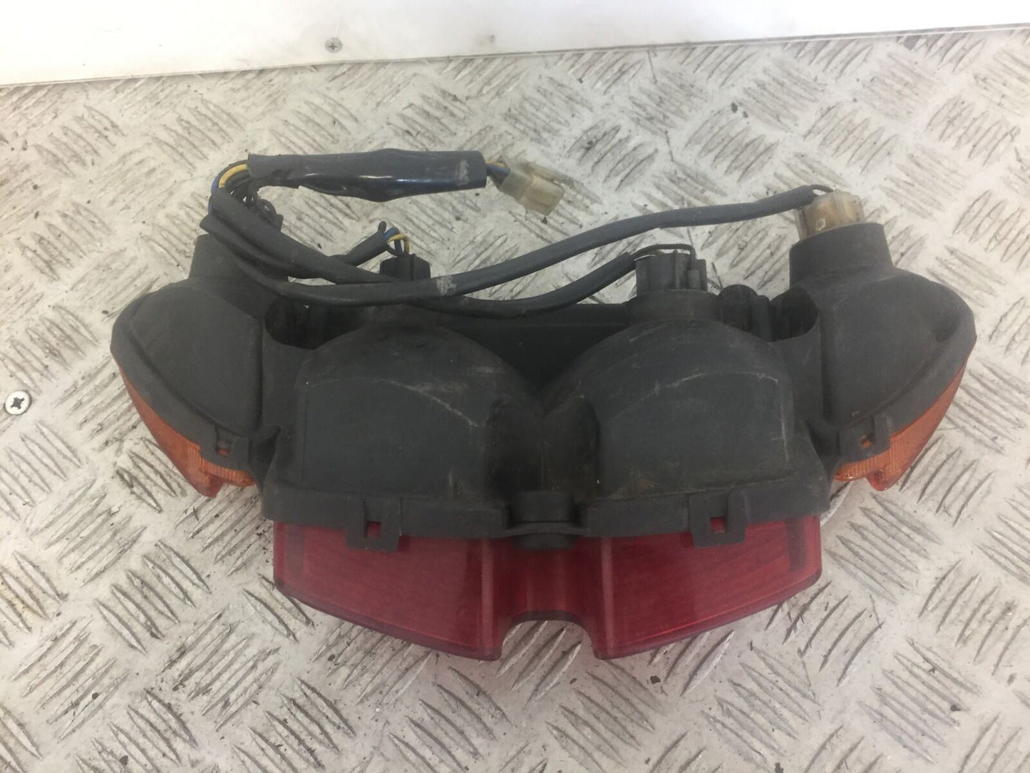 YAMAHA FJR1300 FJR 1300 REAR LIGHT YEAR 2002