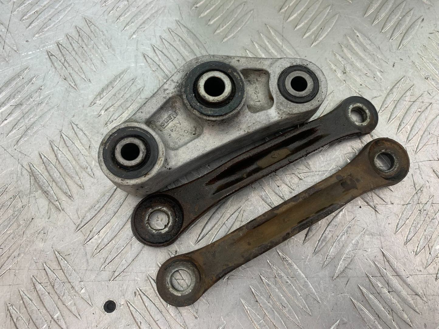 KAWASAKI GTR1400 GTR 1400 REAR SHOCK LINKAGE YEAR 2007-2009 (CMB1306)