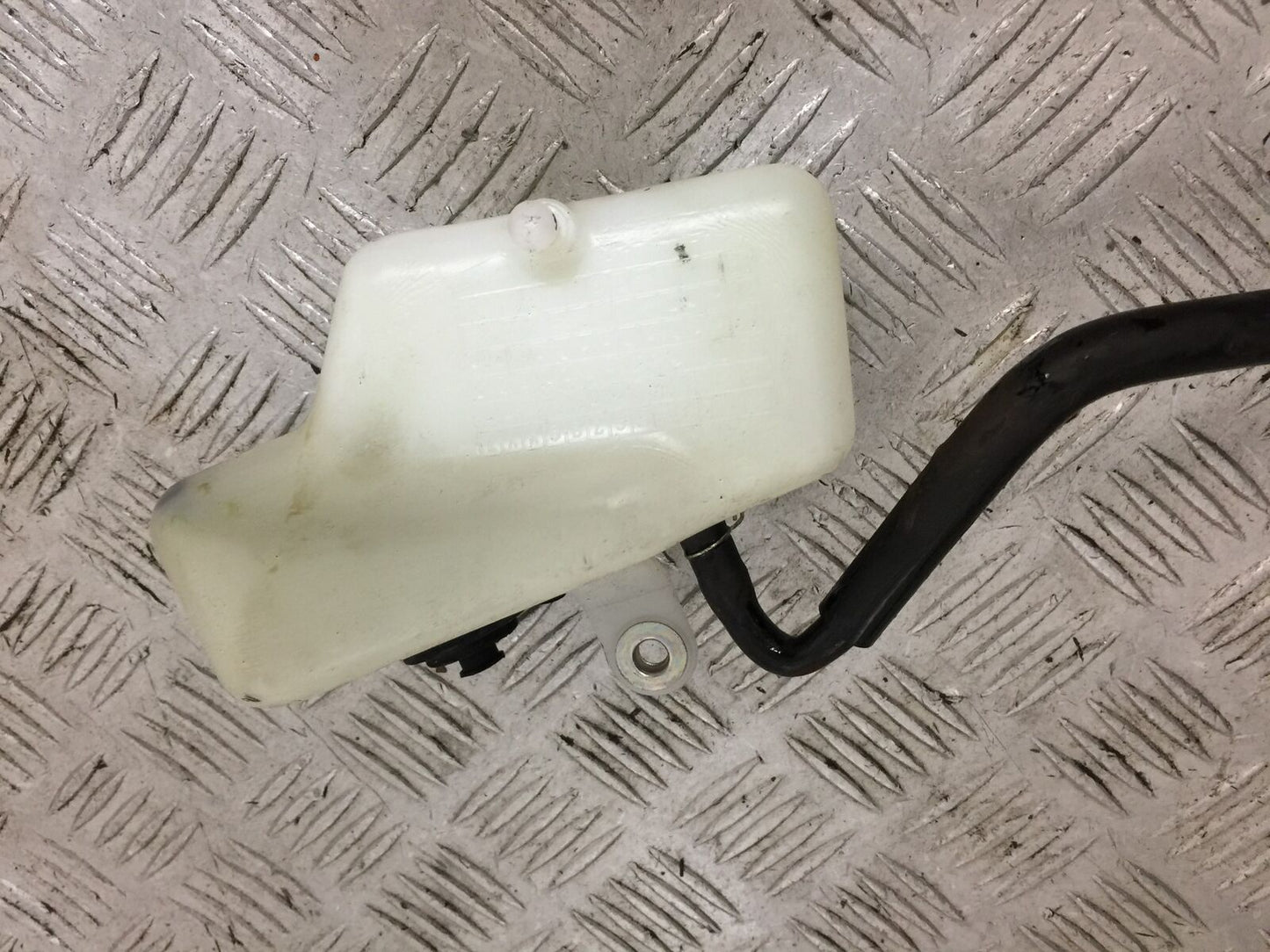 YAMAHA MT03 COOLANT BOTTLE YEAR 2018 (STOCK 801)
