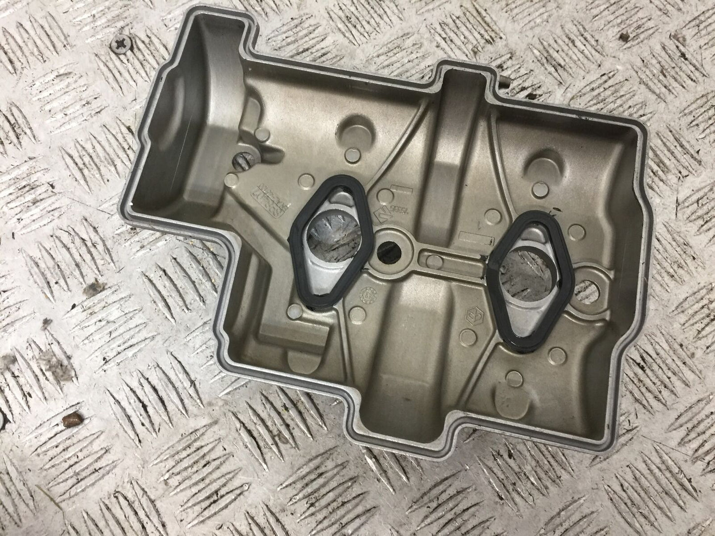 APRILIA TUONO 1000 V4R REAR ROCKER COVER YEAR 2011-13 (STOCK 746)